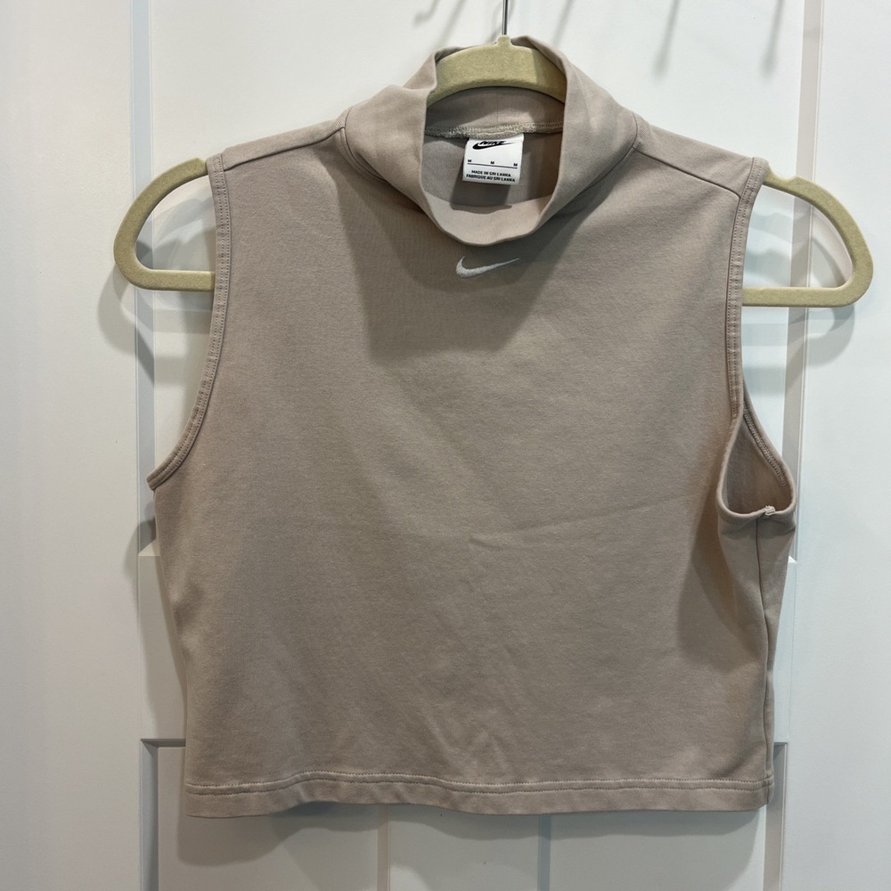 Nike Mock Neck Tan Cropped Sleeveless Tank Top‎ Women's Size Medium Beige